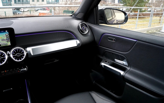 Mercedes-Benz GLB cena 164900 przebieg: 36000, rok produkcji 2022 z Dąbrowa Górnicza małe 301